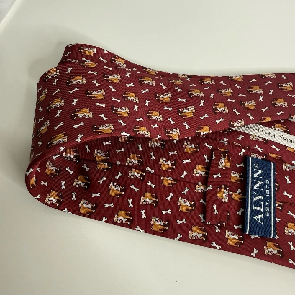 NWOT Alynn Men's Silk Necktie Looking‎ Fetching Dog Red 3 1/4